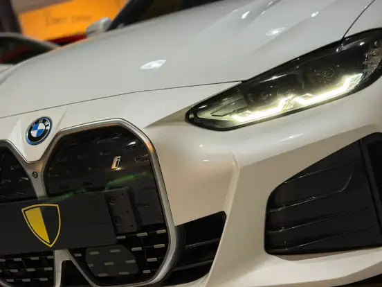 BMW-I4-2022