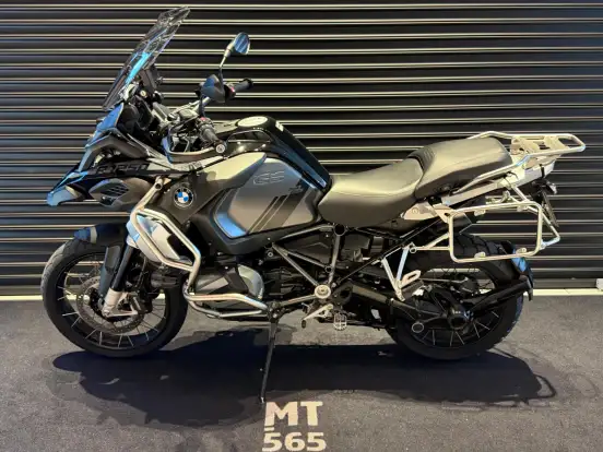 BMW-R 1250 GS ADVENTURE PREMIUM TRIPLE BLACK-2023