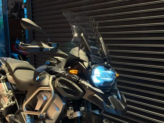 BMW-R 1250 GS ADVENTURE PREMIUM-2024