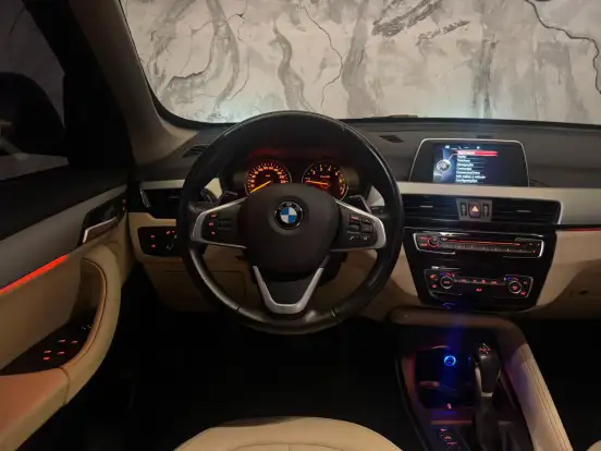 BMW-X1-2016