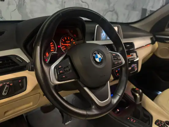 BMW-X1-2.0 16V TURBO ACTIVEFLEX SDRIVE20I 4P AUTOMÁTICO BMW-X1-2016