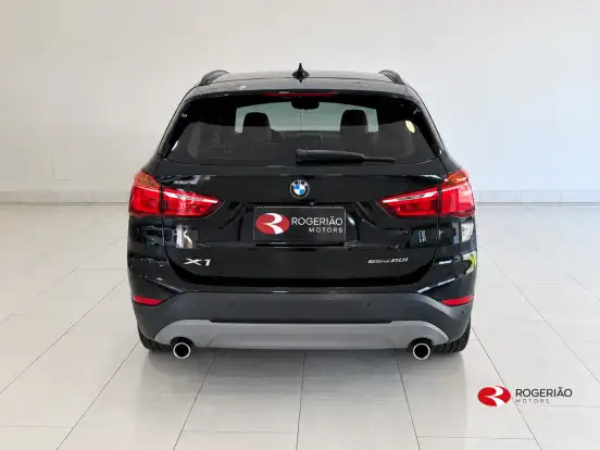 BMW-X1-2.0 16V TURBO ACTIVEFLEX SDRIVE20I GP 4P AUTOMÁTICO BMW-X1-2018