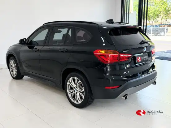 BMW-X1-2.0 16V TURBO ACTIVEFLEX SDRIVE20I GP 4P AUTOMÁTICO BMW-X1-2018