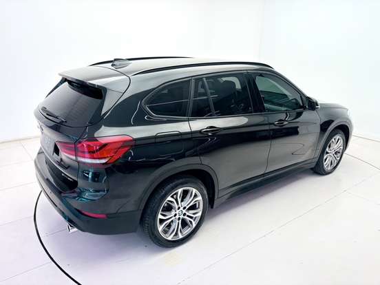 BMW-X1-2021