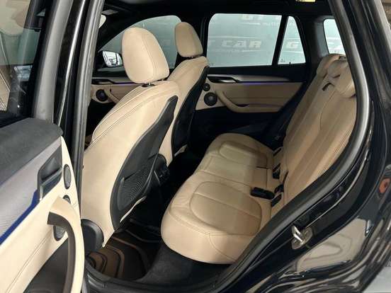 BMW-X1-2022