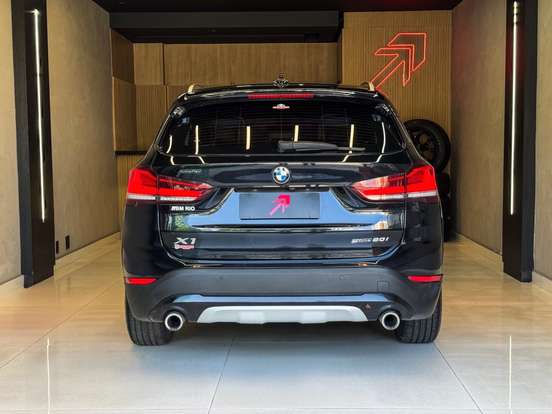 BMW-X1-2022