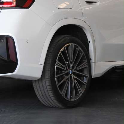 BMW-X1-2023