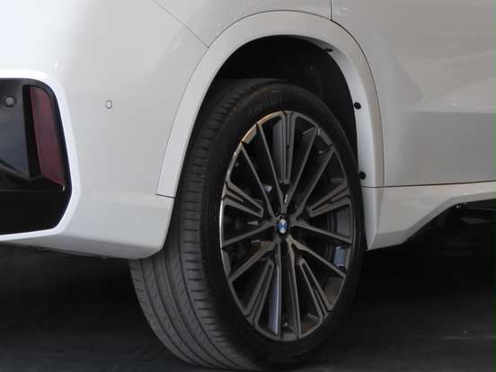 BMW-X1-2.0 16V TURBO GASOLINA SDRIVE20I M SPORT STEPTRONIC BMW-X1-2023