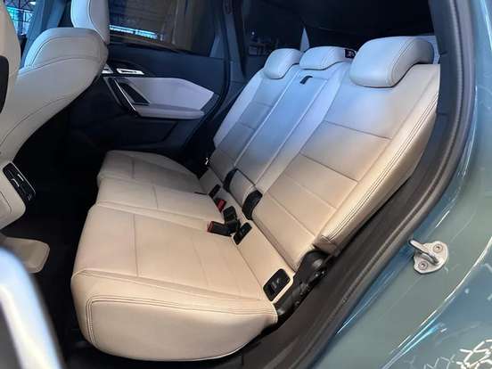 BMW-X1-2025