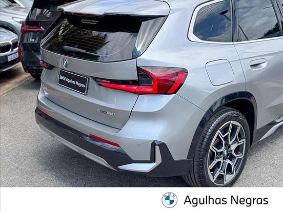 BMW-X1-2.0 16V TURBO GASOLINA SDRIVE20I X-LINE STEPTRONIC BMW-X1-2023