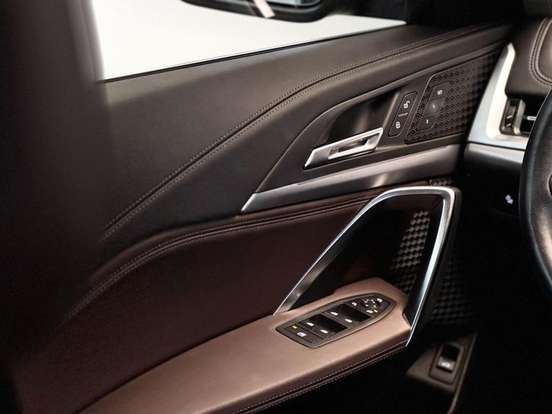 BMW-X1-2023