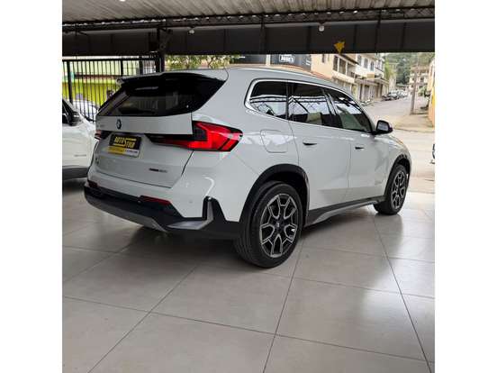 BMW-X1-2024
