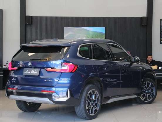BMW-X1-2023