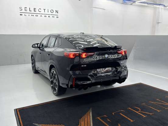 BMW-X2-2024