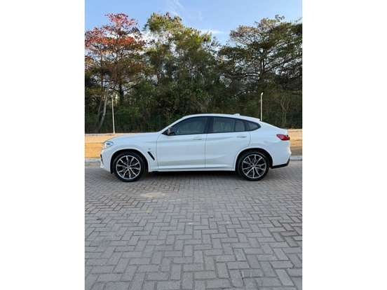 BMW-X4-2019