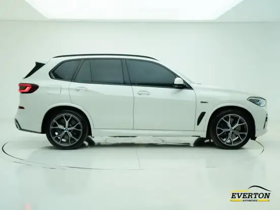 BMW-X5-2022