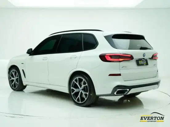BMW-X5-2022