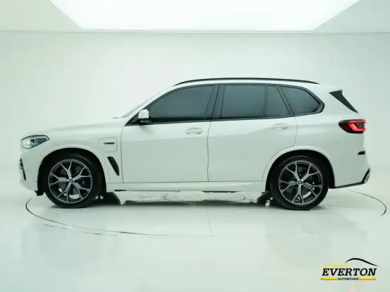 BMW-X5-2022