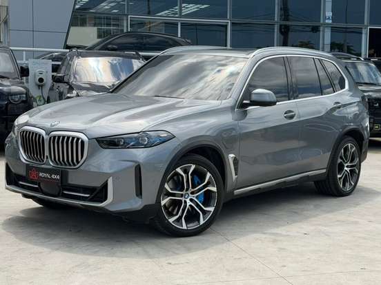 BMW-X5-3.0 I6 TURBO HÍBRIDO XDRIVE50E X-LINE AUTOMÁTICO BMW-X5-2024