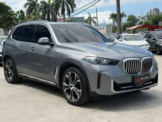 BMW-X5-3.0 I6 TURBO HÍBRIDO XDRIVE50E X-LINE AUTOMÁTICO BMW-X5-2024