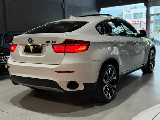 BMW-X6-2013