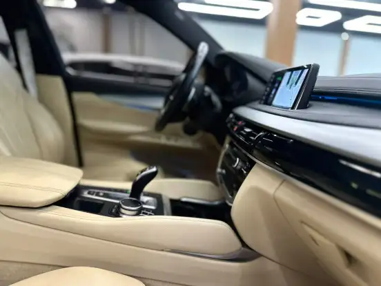 BMW-X6-2018