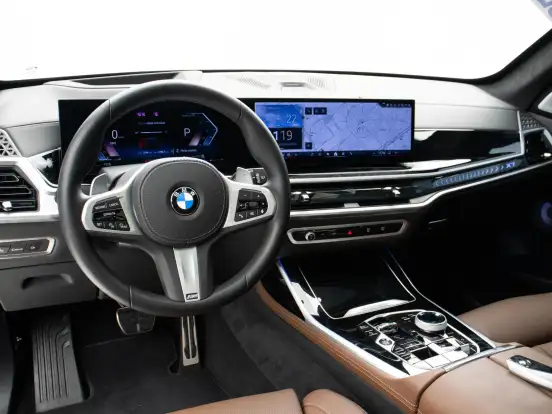 BMW-X7-2025