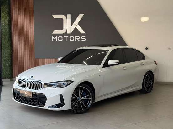 BMW-320i-2023