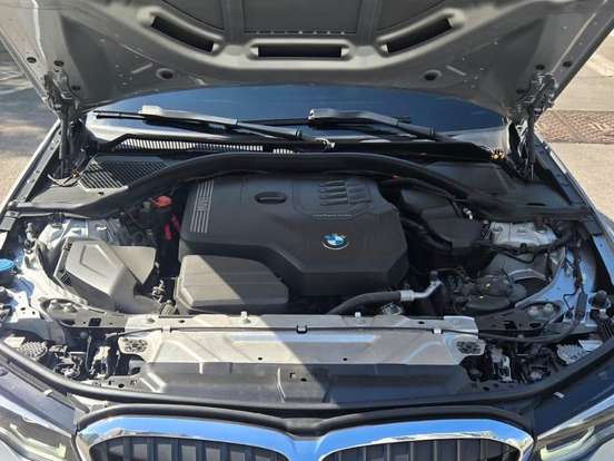 BMW-320i-2.0 16V TURBO GASOLINA SPORT GP AUTOMÁTICO BMW-320i-2020