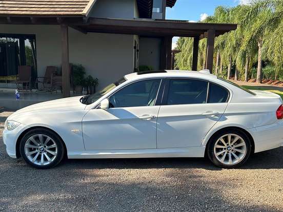 BMW-325i-2.5 SEDAN 24V GASOLINA 4P AUTOMÁTICO BMW-325i-2011