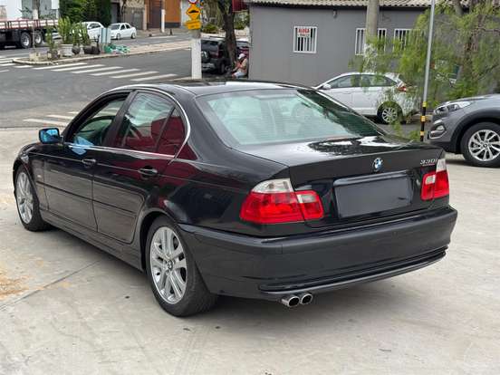 BMW-330i-2001