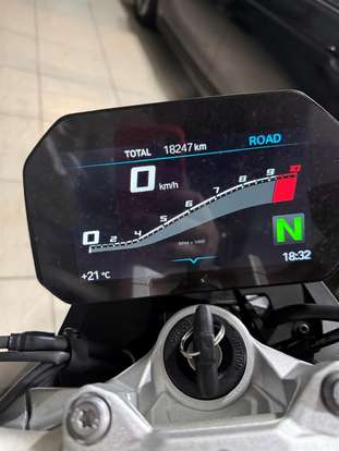 BMW-F 900 R SPORT PLUS-2023