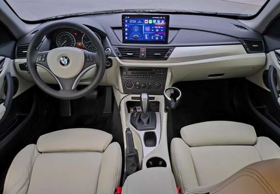 BMW-X1-2011