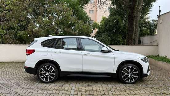 BMW-X1-2.0 16V TURBO ACTIVEFLEX SDRIVE20I GP PLUS 4P AUTOMÁTICO BMW-X1-2022