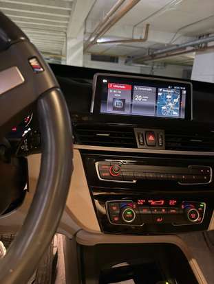 BMW-X1-2022