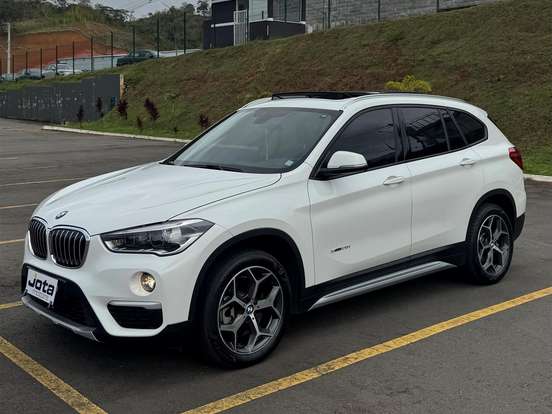 BMW-X1-2.0 16V TURBO ACTIVEFLEX SDRIVE20I X-LINE 4P AUTOMÁTICO BMW-X1-2018