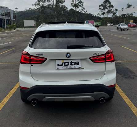 BMW-X1-2018