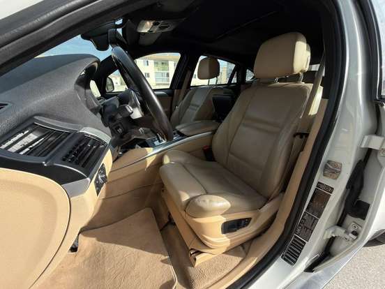 BMW-X6-2012