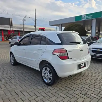 CHEVROLET-AGILE-2011