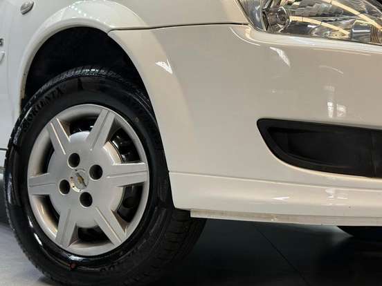 CHEVROLET-CLASSIC-1.0 MPFI LS 8V FLEX 4P MANUAL CHEVROLET-CLASSIC-2011