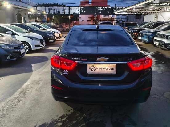 CHEVROLET-CRUZE-2017