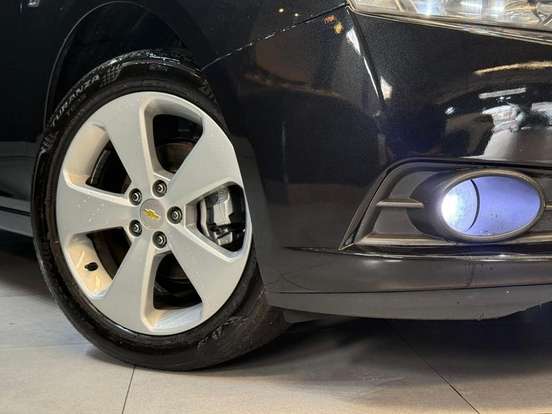 CHEVROLET-CRUZE-2012