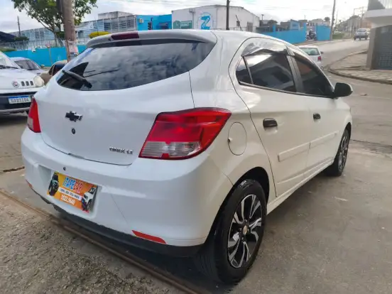 CHEVROLET-ONIX-2013