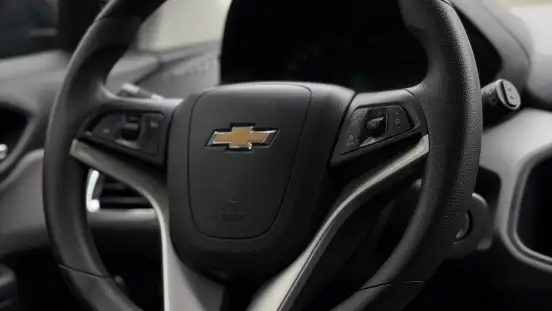 CHEVROLET-ONIX-2019