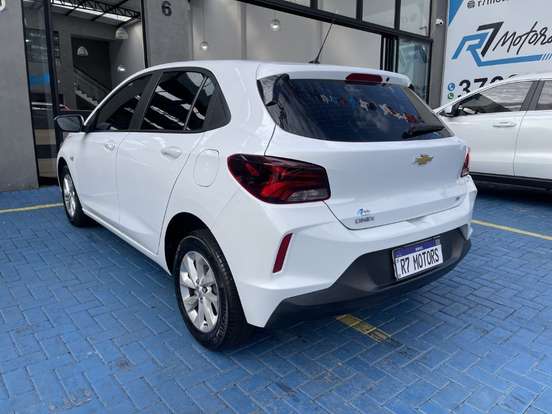 CHEVROLET-ONIX-2022