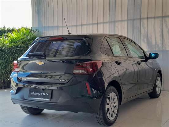 CHEVROLET-ONIX-2022