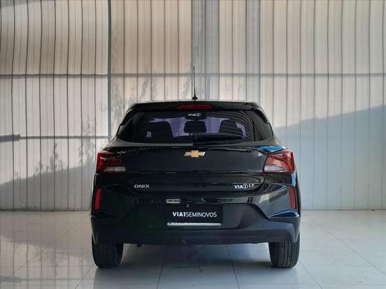 CHEVROLET-ONIX-2022