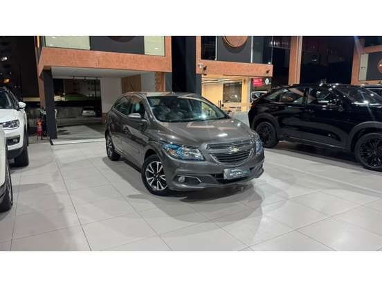 CHEVROLET-ONIX-2014