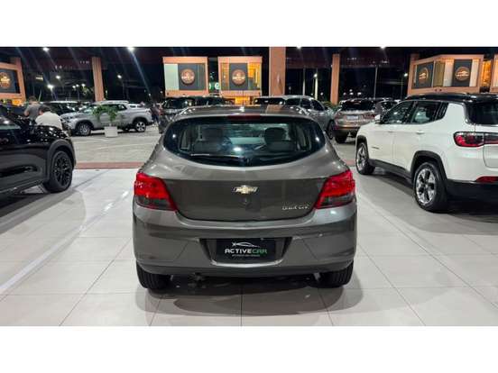 CHEVROLET-ONIX-2014