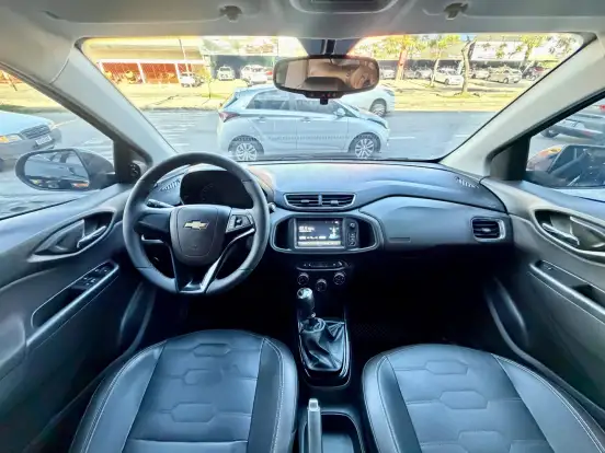 CHEVROLET-PRISMA-2018